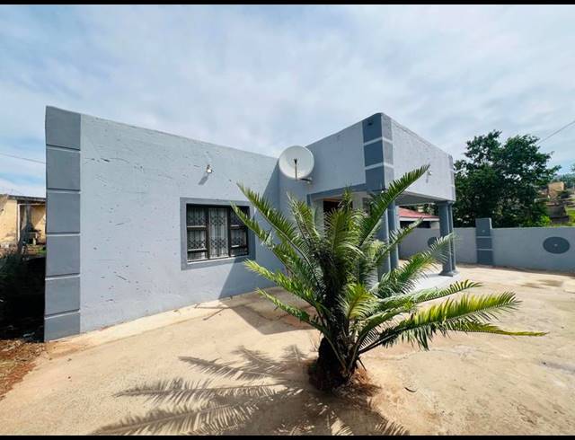 2 BEDROOM HOUSE FOR SALE IN KWAMASHU